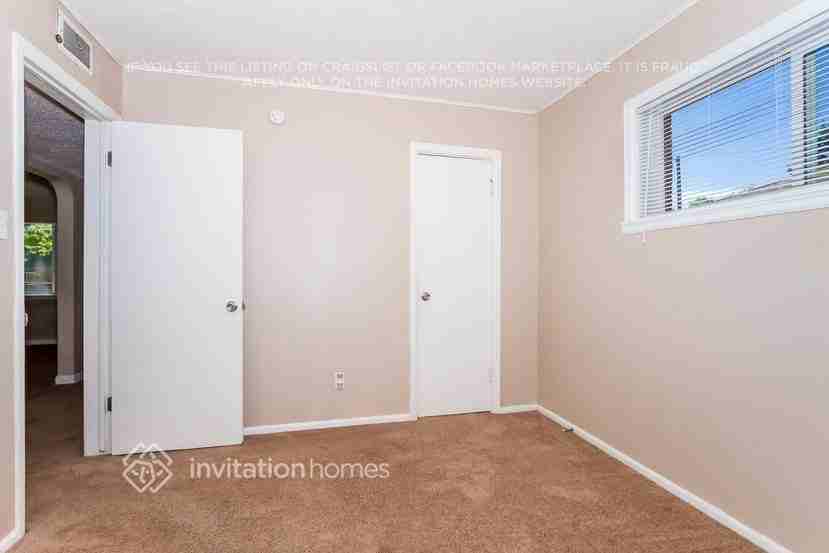9301 Lillian Ln - Photo 4 of 21