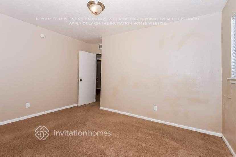 9301 Lillian Ln - Photo 5 of 21