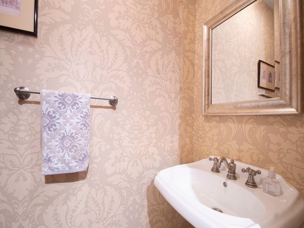 2646 Cardinal Dr - Photo 4 of 36