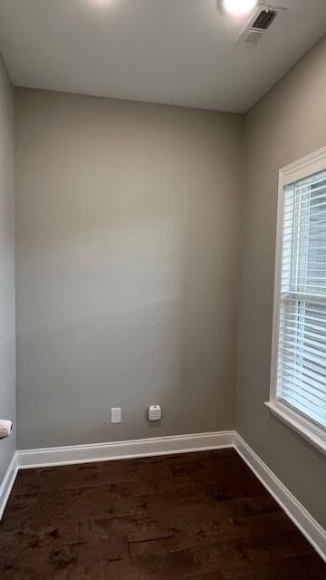 564 Bellingham Dr Ne - Photo 6 of 34