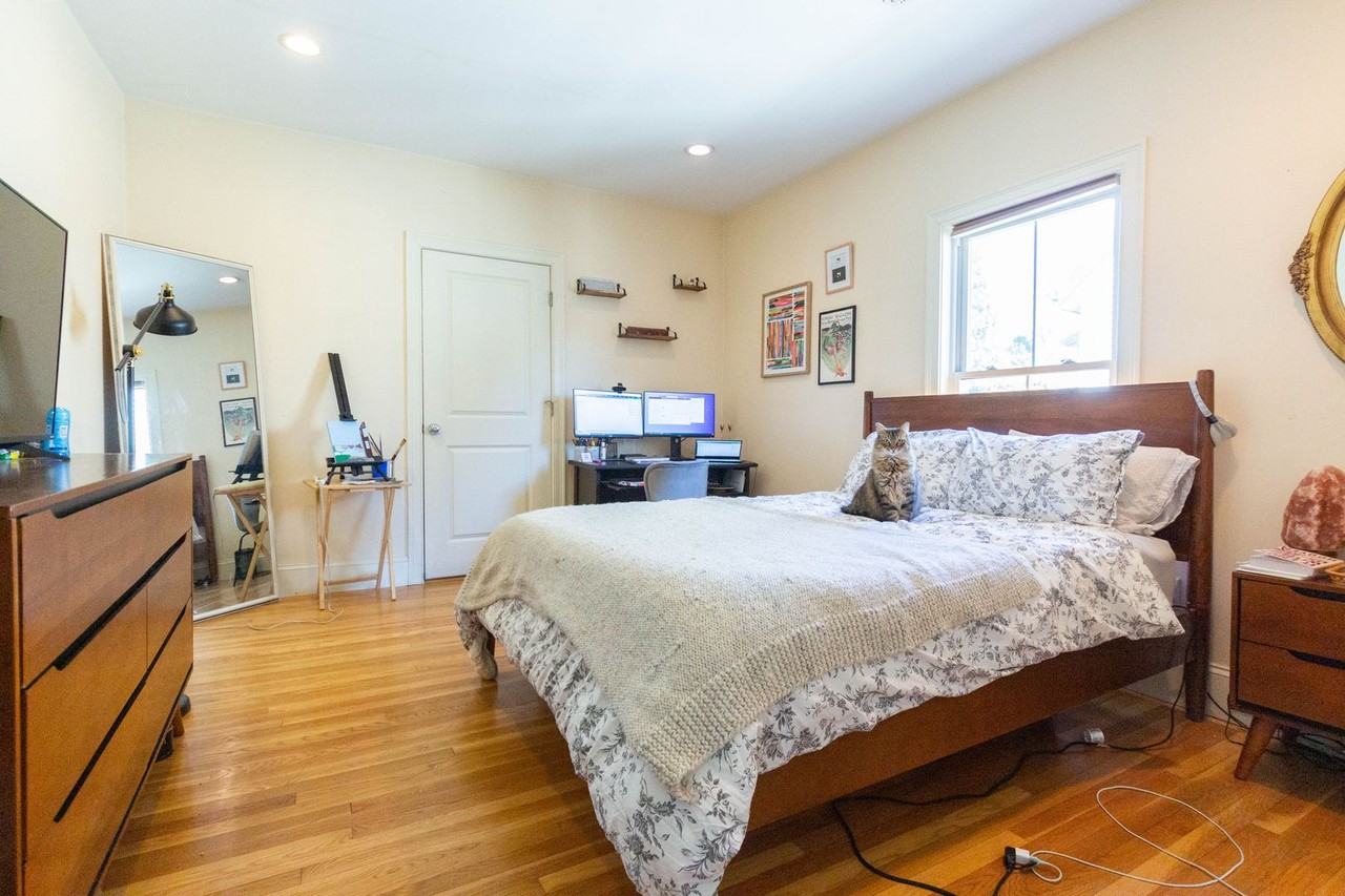 27 Lothrop St - Photo 5 of 13