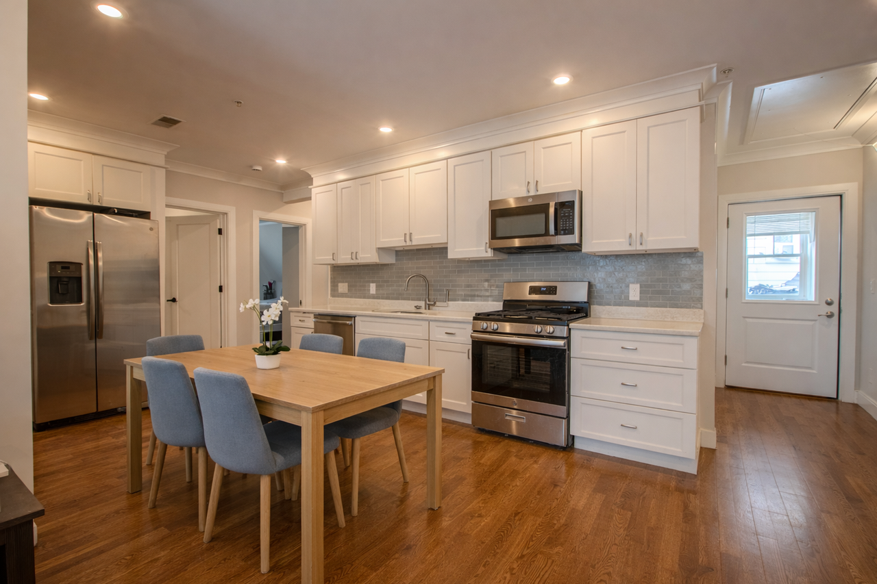 53 Quint Ave - Photo 2 of 17