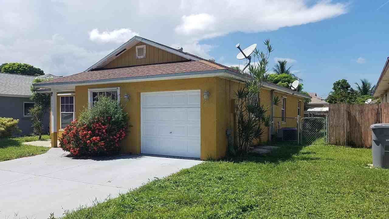 10056 Boynton Place Cir - Photo 2 of 20