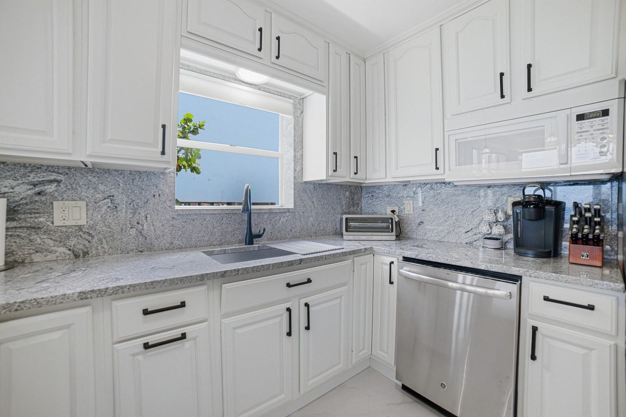 8 Briny Ave #206 - Photo 6 of 35