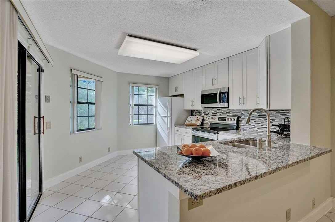 6698 Montego Bay Blvd #D - Photo 4 of 35