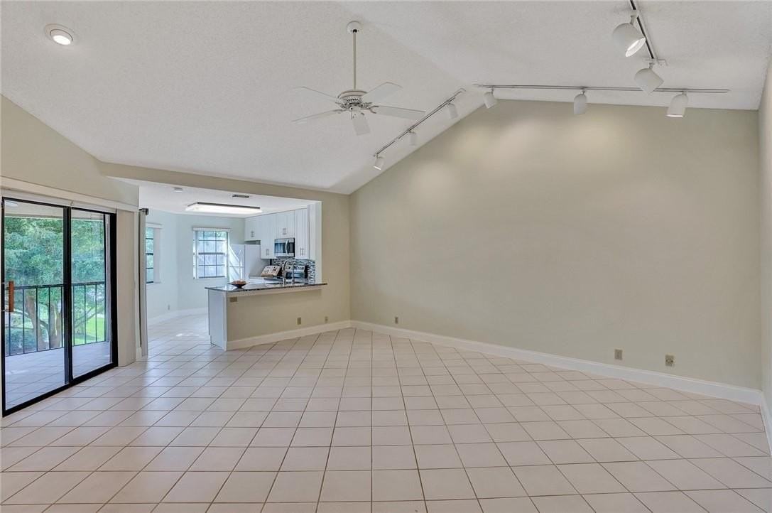 6698 Montego Bay Blvd #D - Photo 7 of 35