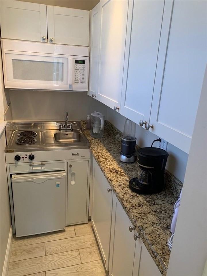 2920 N Ocean Blvd #1 - Photo 6 of 13
