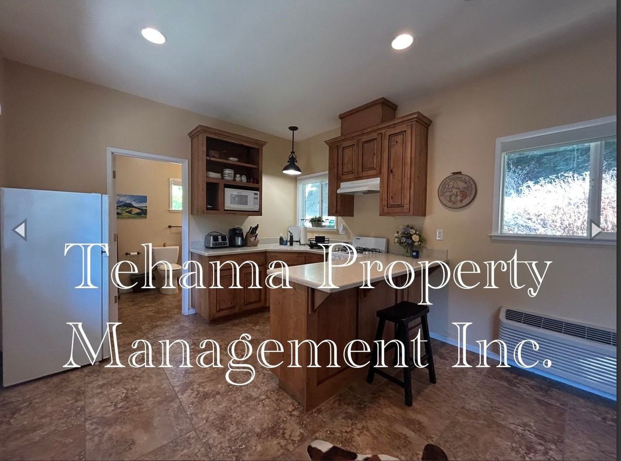 14807 Hilltop Dr - Photo 2 of 8