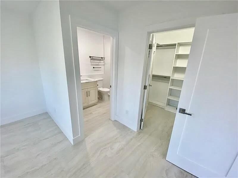 2635 Ne 17th St #2635 - Photo 7 of 14
