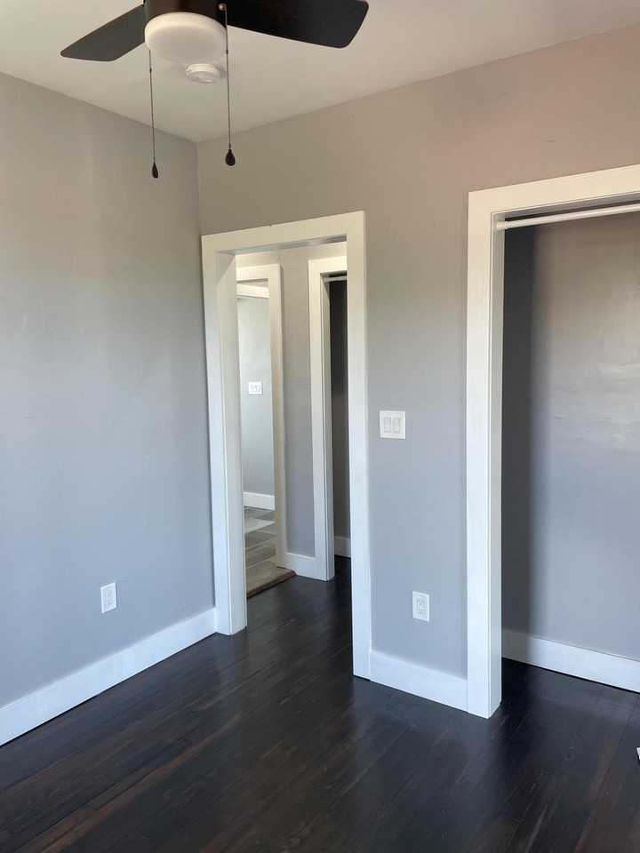 432 15th St #2 - Photo 6 of 10