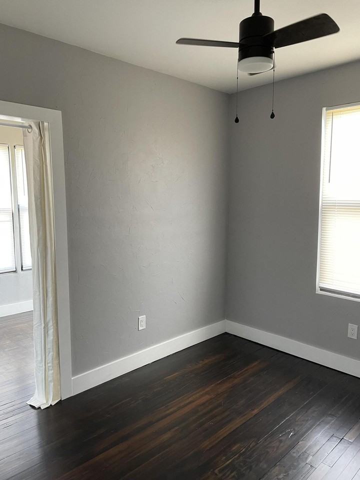 432 15th St #2 - Photo 7 of 10