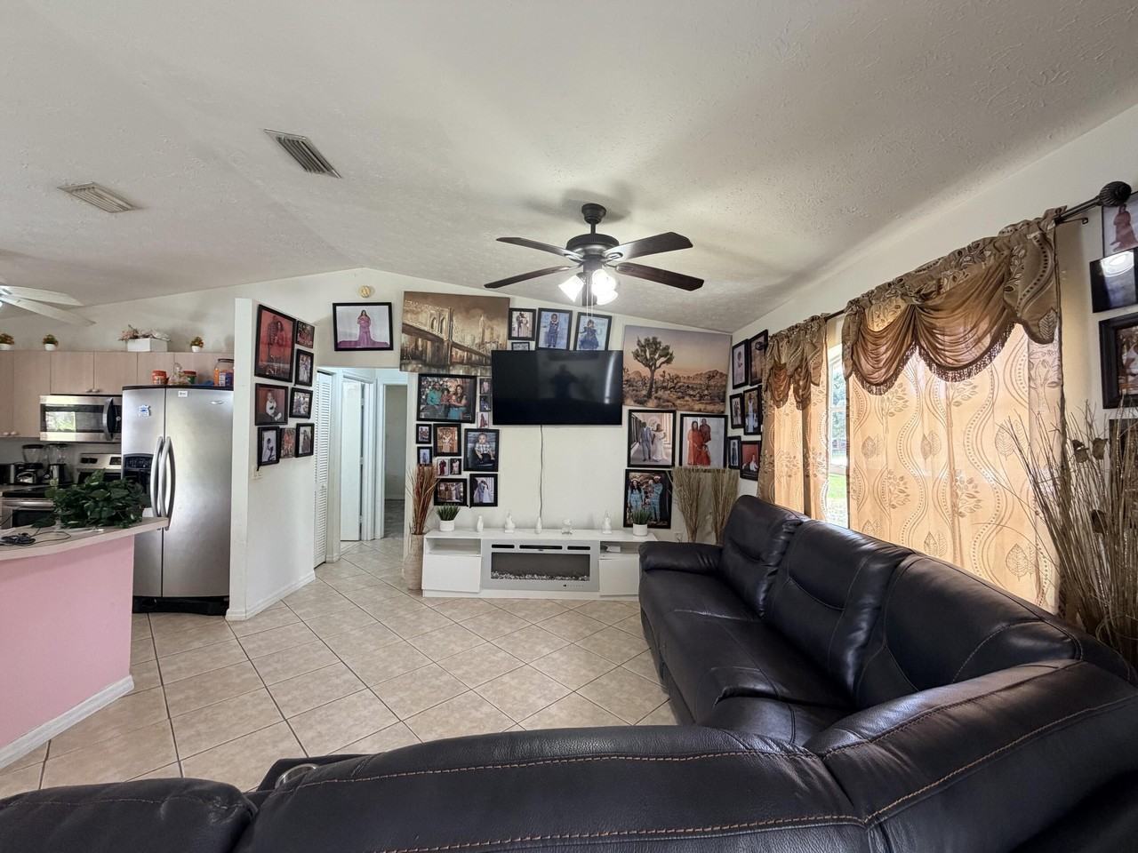 1342 Sw Wampler Ave - Photo 2 of 26