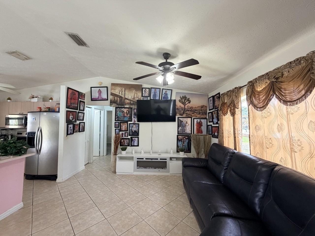 1342 Sw Wampler Ave - Photo 3 of 26
