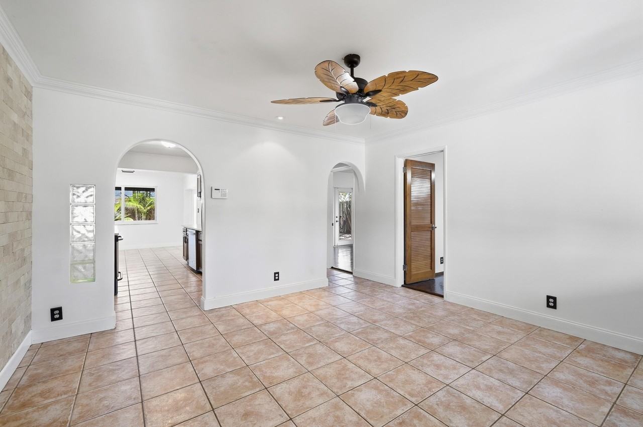 4650 Ne 2nd Ave - Photo 4 of 18
