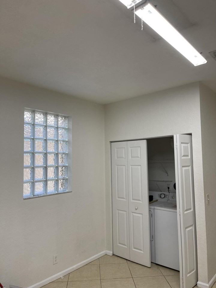 3909 Tree Top Dr #3909 - Photo 5 of 16