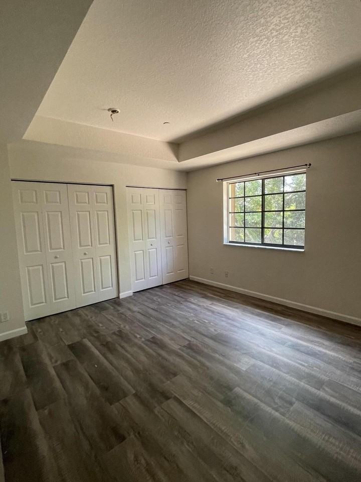3909 Tree Top Dr #3909 - Photo 7 of 16
