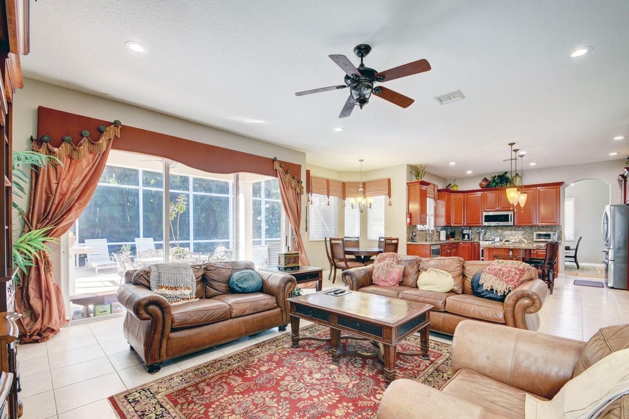 11246 Maritime Ct - Photo 2 of 50