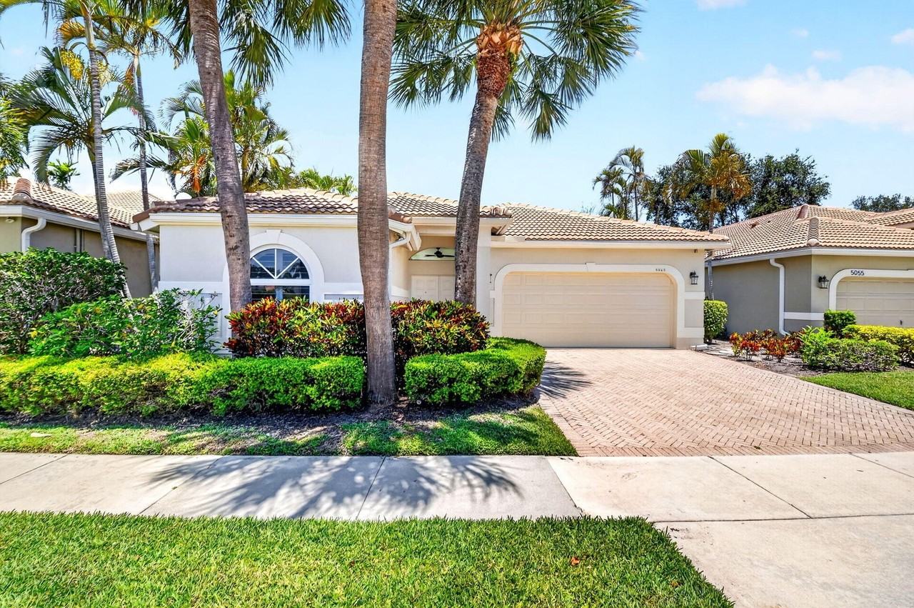 5063 Ventura Dr - Photo 2 of 50