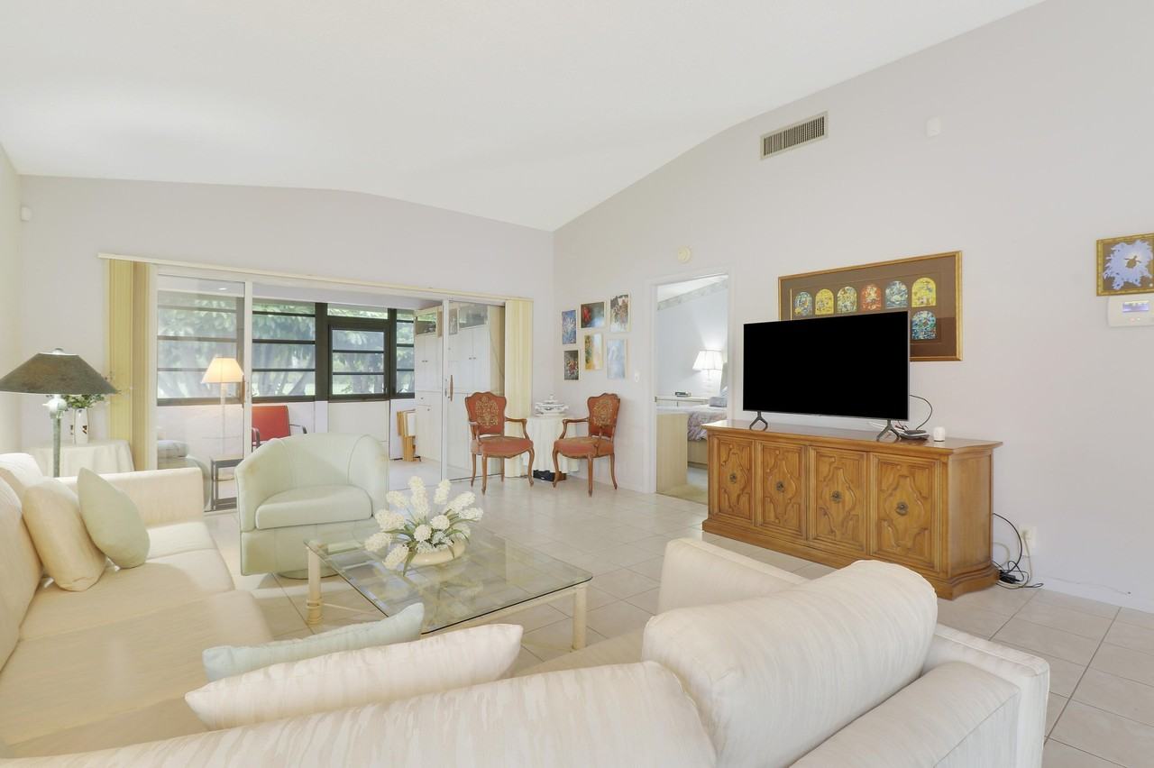 13759 Date Palm Ct #A - Photo 2 of 25