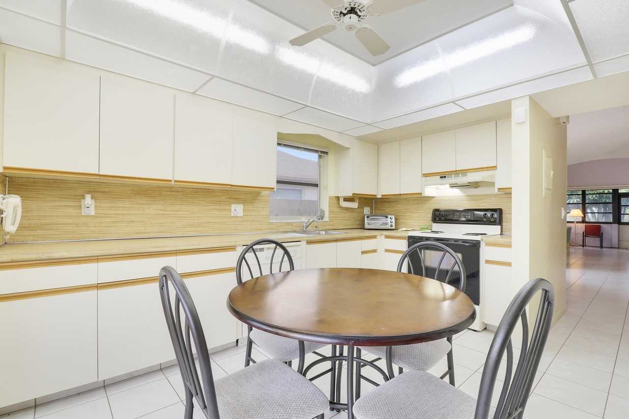 13759 Date Palm Ct #A - Photo 6 of 25