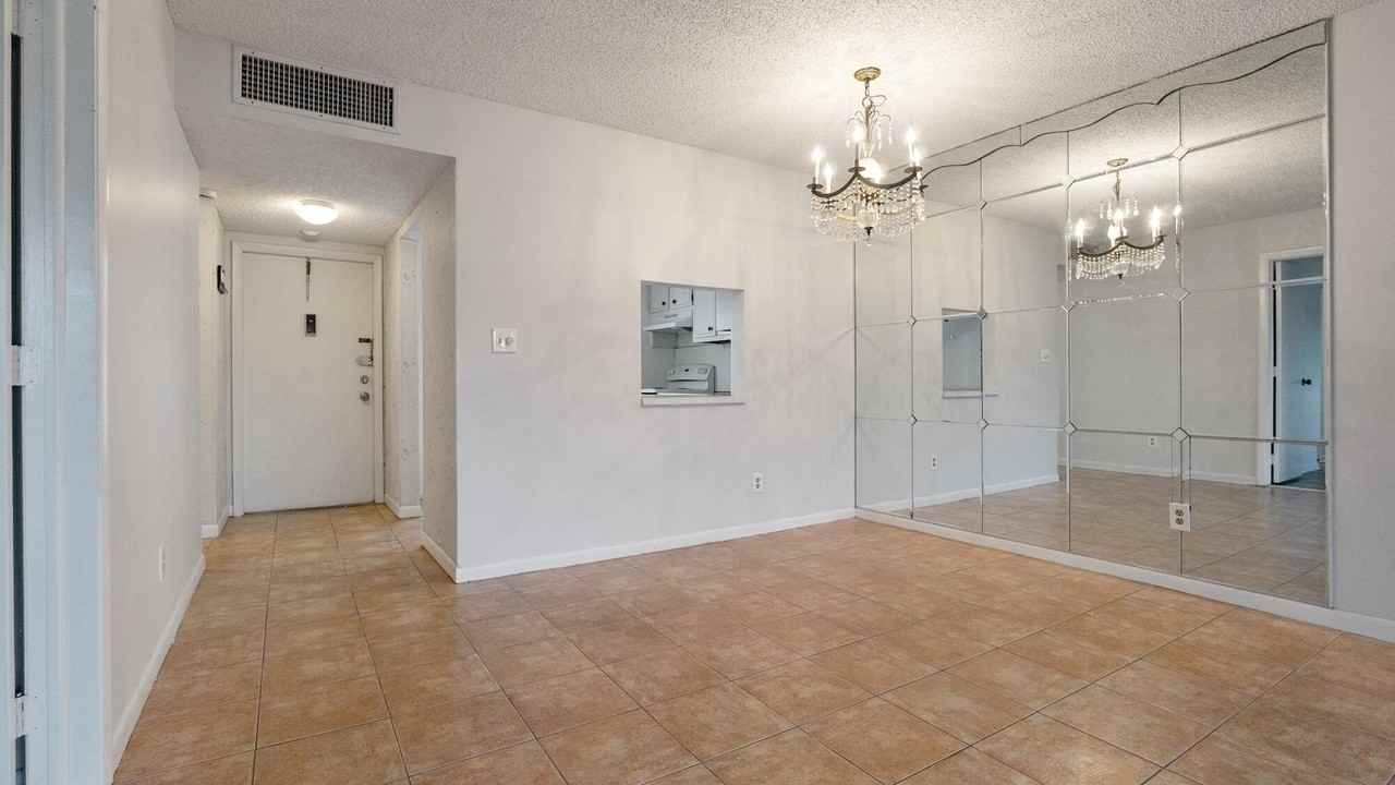 5890 Nw 64th Ave #308 - Photo 6 of 31