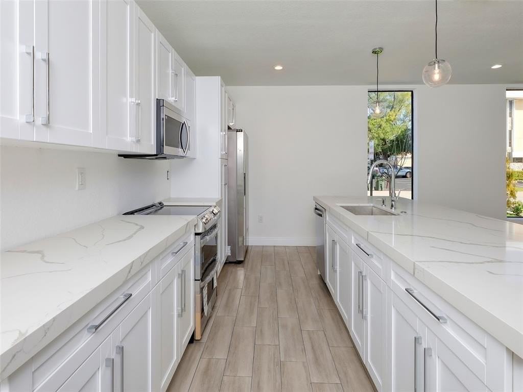 102 Nw 41st St #104 - Photo 5 of 34