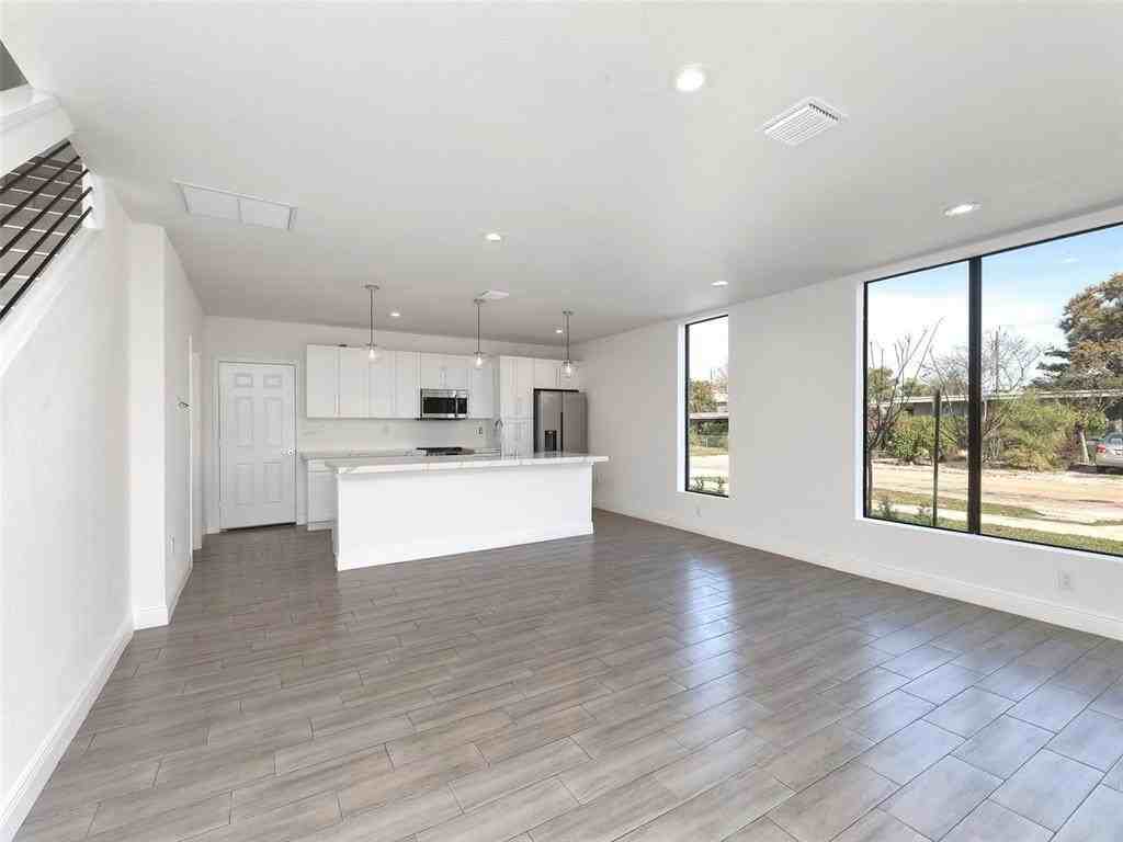102 Nw 41st St #104 - Photo 7 of 34
