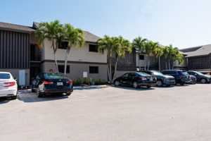 featured image of 1665 Cabot Ln #A3