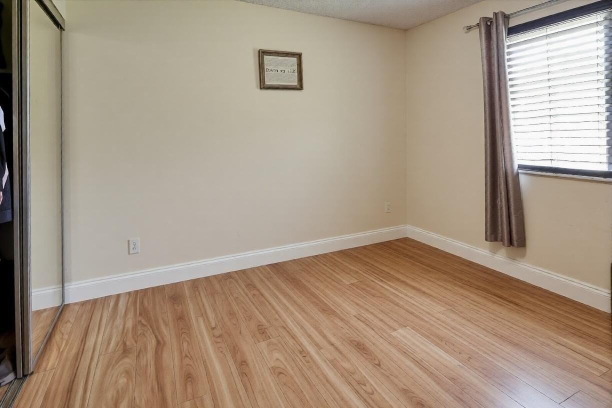720 Nw 91st Ter - Photo 7 of 16