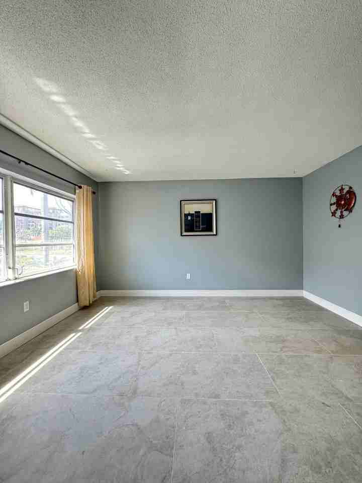 382 E Royal Palm Rd #0080 - Photo 4 of 8