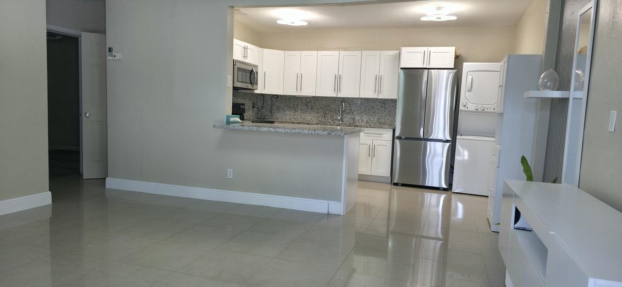 1203 Chateau Park Dr - Photo 4 of 18