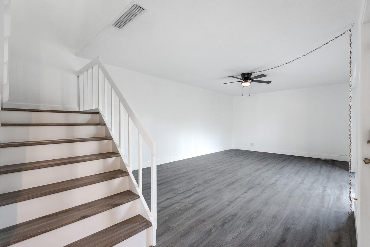 471 Kirk Rd #D - Photo 3 of 28