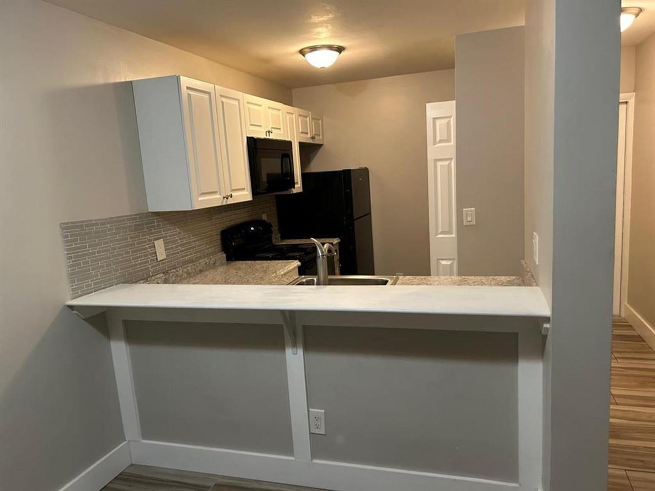 11627 Nw 35th Ct - Photo 6 of 23