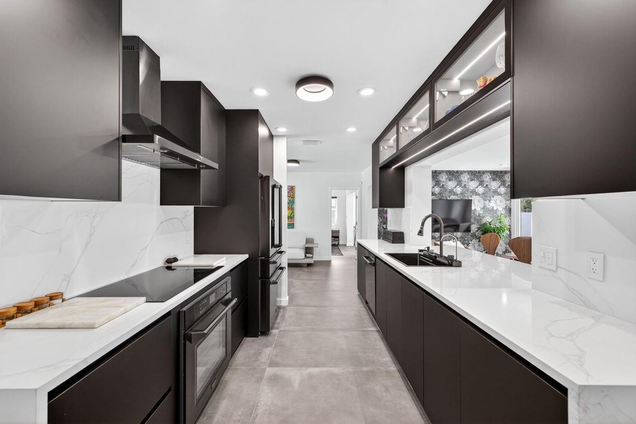 2720 Ne 59th St - Photo 6 of 50