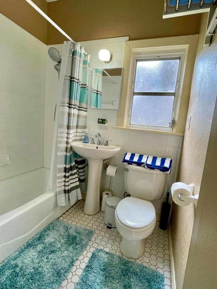 5555 Garden Ave - Photo 5 of 8