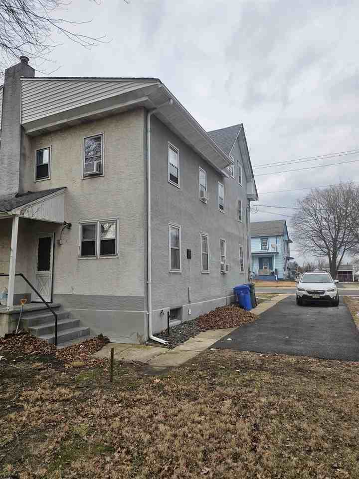 128 Wilmer St - Photo 3 of 34