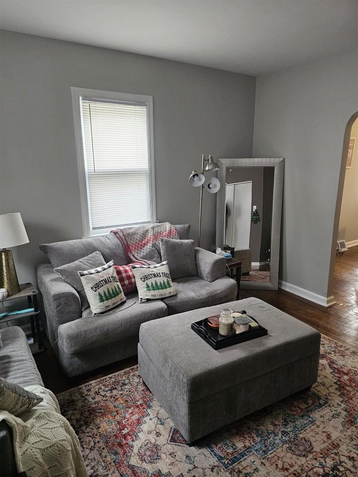 128 Wilmer St - Photo 5 of 34
