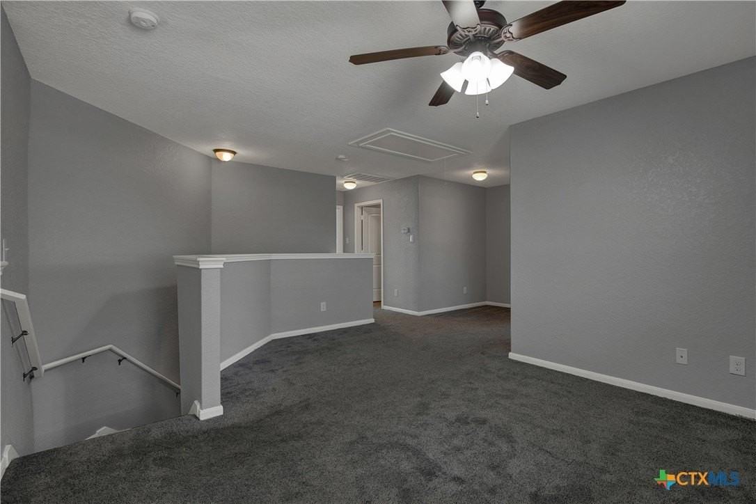 240 Oak Creek Way - Photo 7 of 22