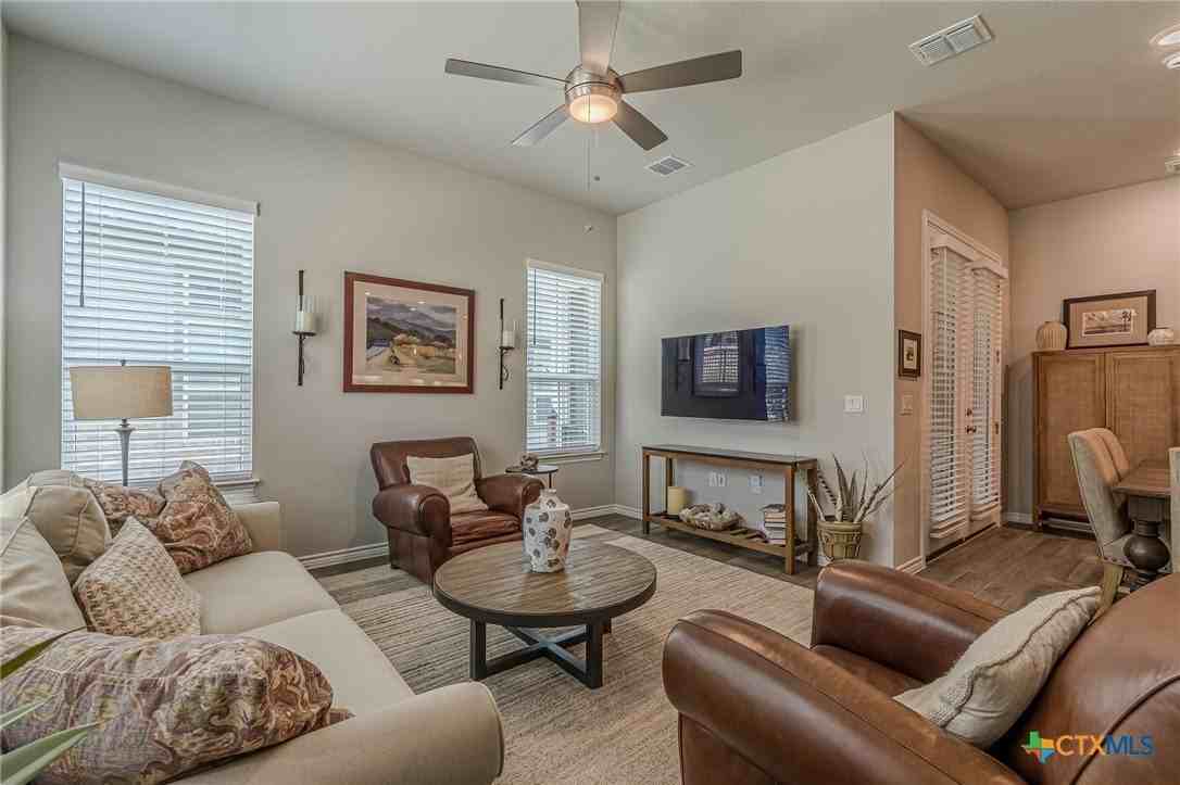 138 Harborside Dr #101 - Photo 5 of 43