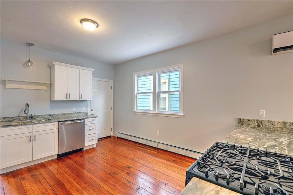 50 Barton St #2 - Photo 5 of 26