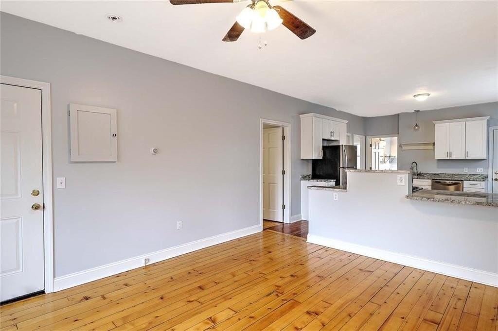 50 Barton St #2 - Photo 7 of 26