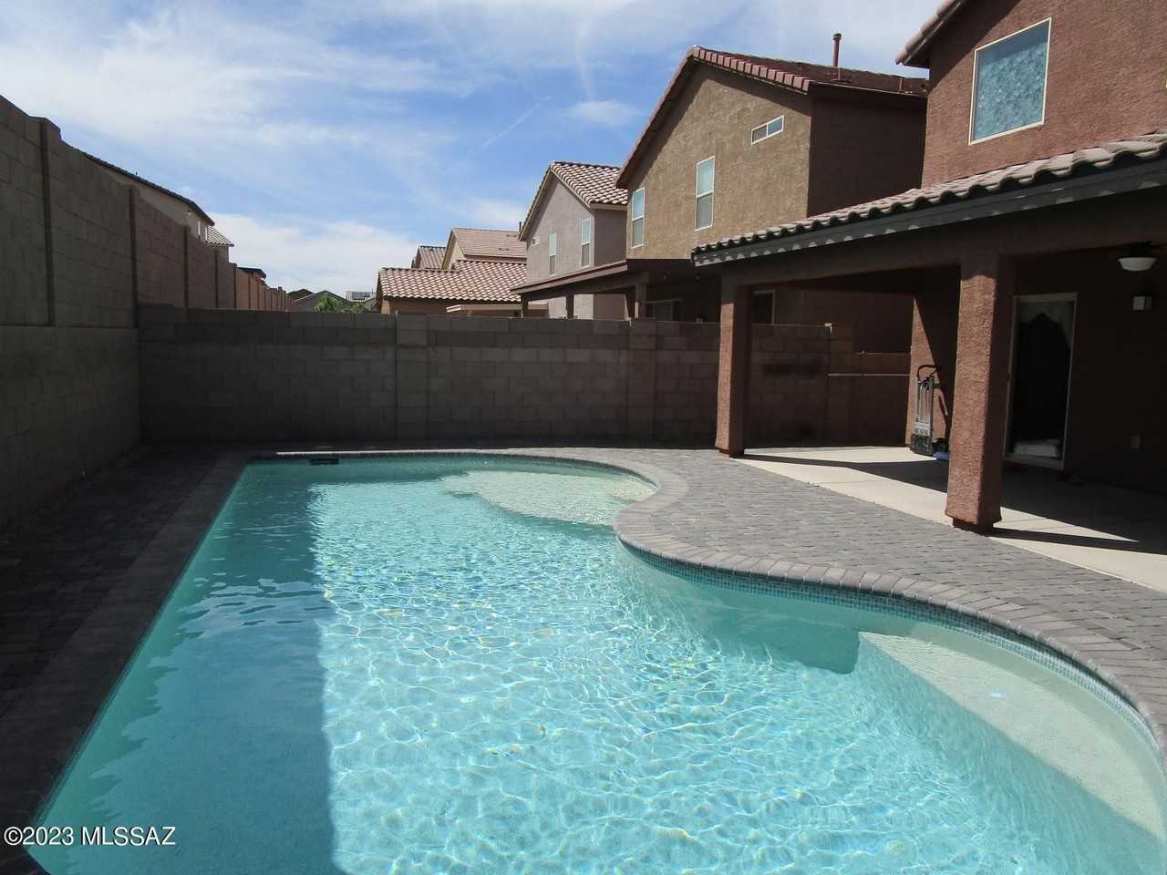 9563 S Trapper Ridge Dr - Photo 2 of 26