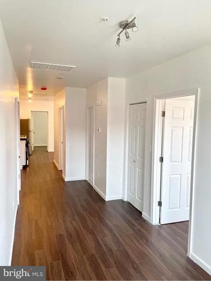 5822 9th St Nw #4 - Photo 5 of 10