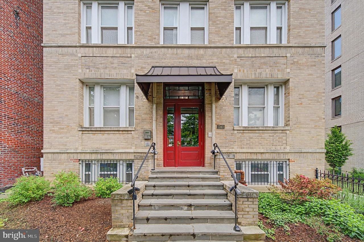 1340 Fairmont St Nw #23 - Photo 3 of 22