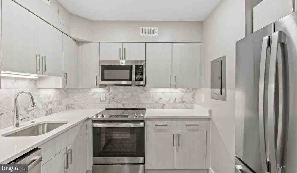 3401 38th St Nw #617-408 - Photo 2 of 21