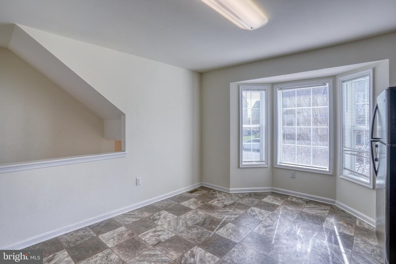 327 Tribbitt St - Photo 2 of 30