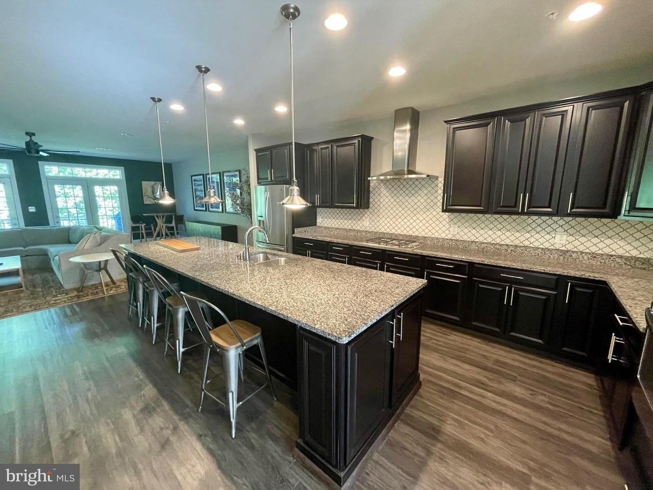 1113 Canterwood Pl - Photo 3 of 37