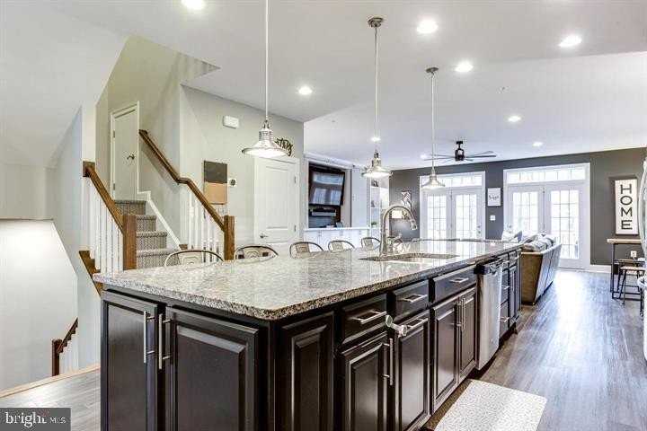 1113 Canterwood Pl - Photo 4 of 37