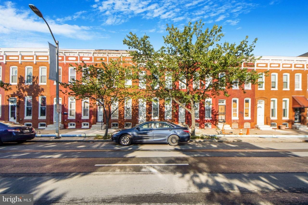 13 N Fulton Ave - Photo 3 of 28