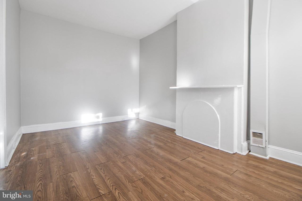 13 N Fulton Ave - Photo 4 of 28